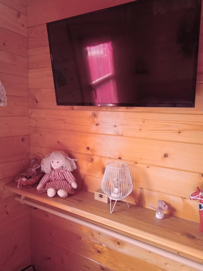 Roulotte La Passe Pierre Bed and Breakfast Pendé Εξωτερικό φωτογραφία